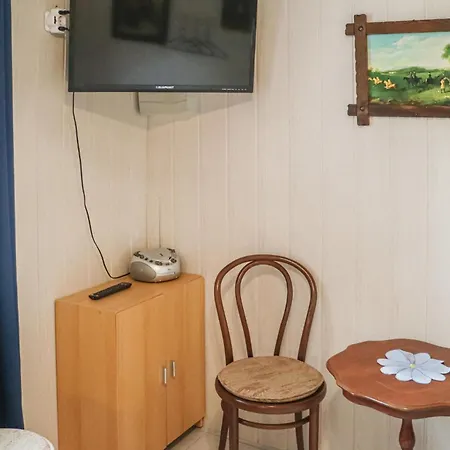 Stunning In Bandow With Wifi Schwaan