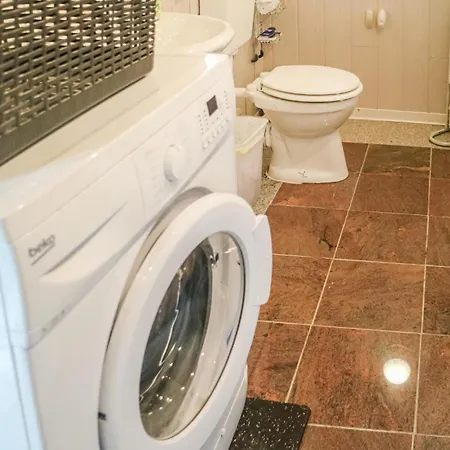 아파트 Stunning In Bandow With Wifi